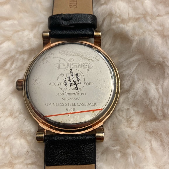 Disney Stitch Rose Gold wrist Watch - Picture 6 of 10